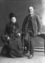 Gollan, Station House, Aberchalder, Invergarry. Older couple, could be the parents of either John or Alice Gollan. 