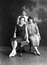 Miss Sutherland at rear, Miss Mackay at left and Miss Ross at right. (See also ref: 26048 and 26049). 