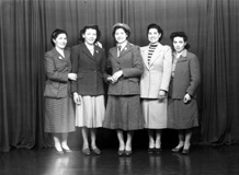 Sbrocchi women, family group. Concetta, Maria, Carmela, Teodorina and Natalina.