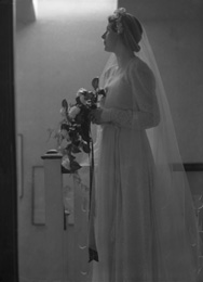 Major & Mrs Fraser, bridal. Miss Nancy Ford, daughter of Major John Ford DCM, late Cameron Highlanders, and Mrs Ford, Inverness. She married Major James W. Fraser on 15th February 1943.