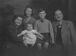 Graham family group, Nairn.