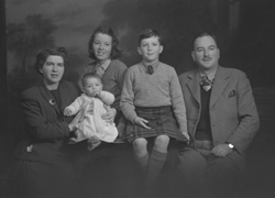 Graham family group, Nairn.