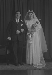 Mr & Mrs MacDonald bridal, Portree, Isle of Skye.
