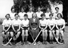 Hockey 1954-1955. (Courtesy Inverness Royal Academy Archive IRAA_007).