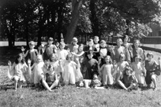 Primary Plays 'Cock Robin' 1931. (Courtesy Inverness Royal Academy Archive IRAA_047).