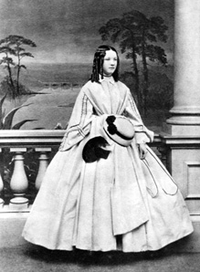 Mary Ann Murray was Isabella Fraser's mother, b1847. Possibly taken c1865 by David Whyte, Inverness. She married Duncan Menzies in 1870. Fraser-Watts Collection.