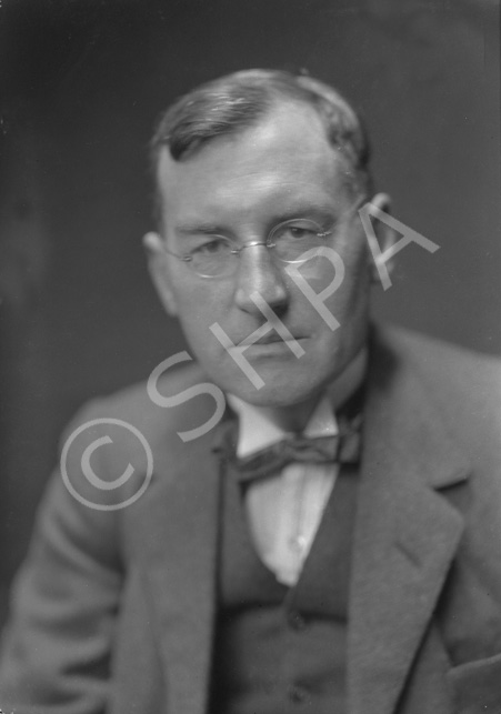 D.N. Mackay, male, 04.10.1926.