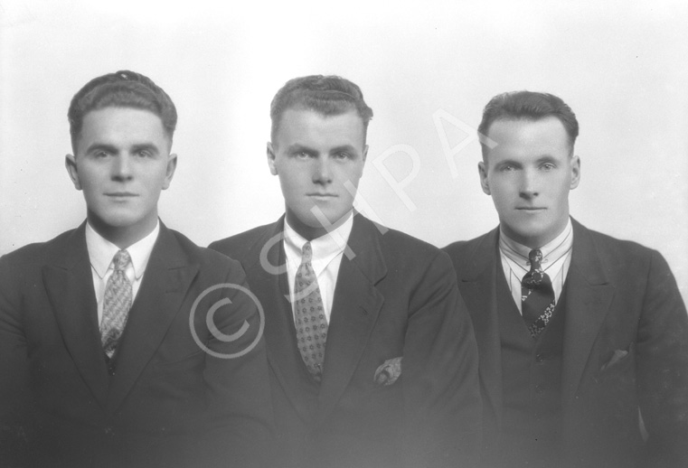George Watt (on left) and Ernie Urquhart on far right (see image 26151).
