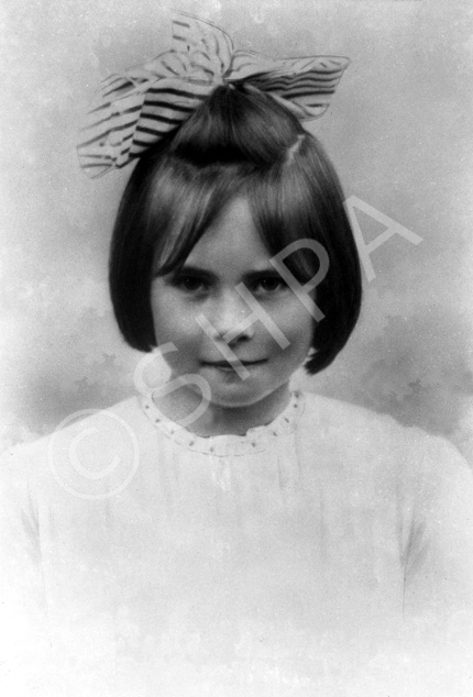 Isolated image of the girl remade for Mrs MacDonald, Craiglands, Fortrose, June 1927. For original image see 26551b (under the name Mrs Thexton).