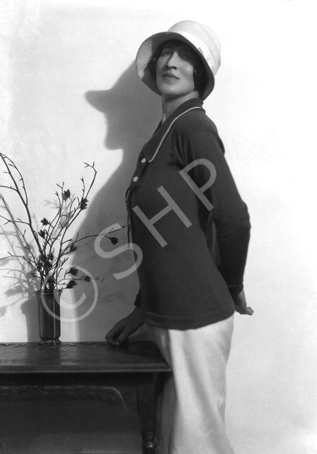 Mrs Reid, Seacraif, Nairn November 1927.    