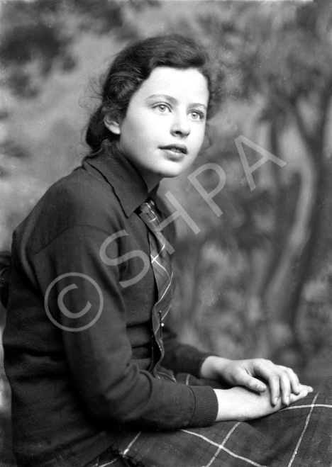 Miss Ferguson, Ayr, Ayrshire, September 1930. A daughter of 28499a/b. 