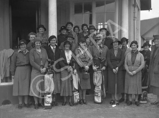 Group of women golfers.*