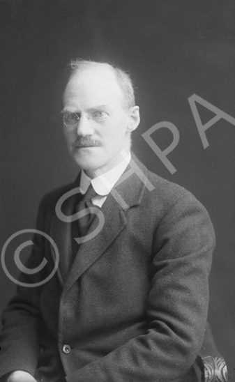 Senior male portrait c.1922. #