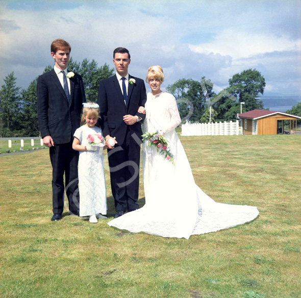 Outdoor bridal couple. #~