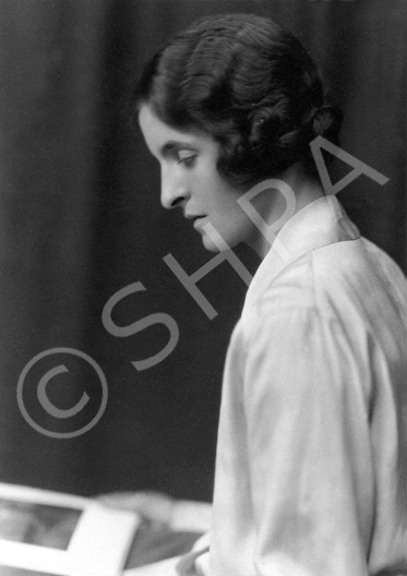 Mary Millicent (May) Fraser, daughter of Alexander and Isabella Fraser of Westwood, Inverness, May 1925. (AP/H-0262) Fraser-Watts Collection.